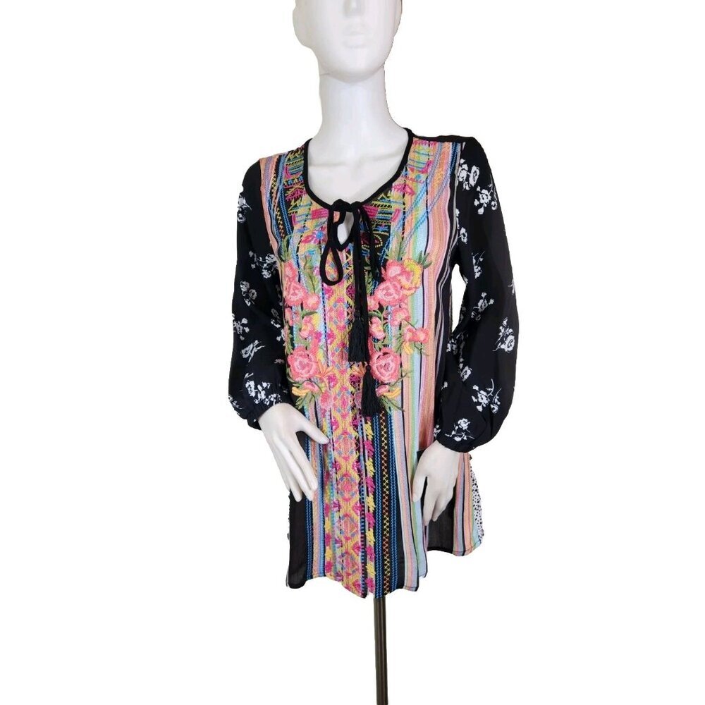 Calessa Womens Top Size S Tunic Blouse  Embroidered Boho Floral  3/4 sleeve (26)